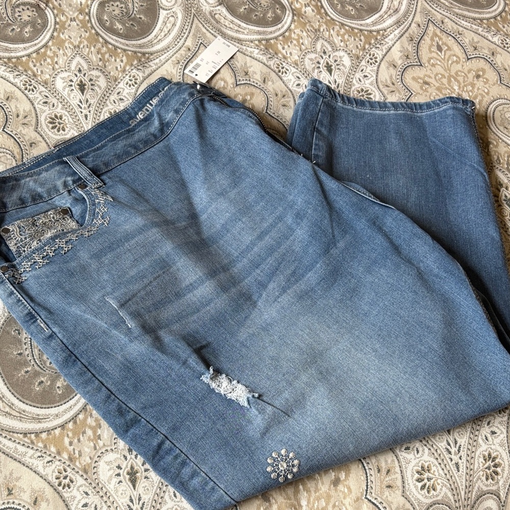 Avenue Medium Blue Straight-Leg cropped Jeans with Embroidered Accents